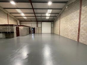 15-17 Alan Farnaby Way, Sheriff Hutton to rent Interior Photo- Image 1 of 3