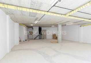 Retail in Barcelona, Barcelona to rent Interior Photo- Image 1 of 5