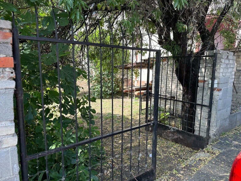 Land in Paracuellos de Jarama, Madrid for sale - Aerial - Image 1 of 8