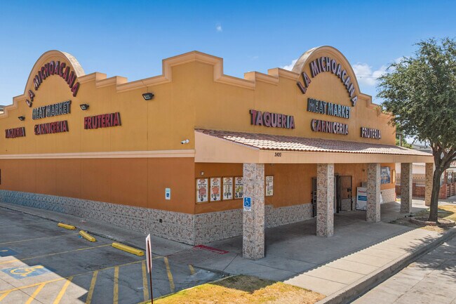 More details for 2420 N Fitzhugh Ave, Dallas, TX - Retail to Rent