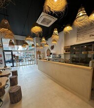 Retail in Viladecans, Barcelona to rent Interior Photo- Image 1 of 6