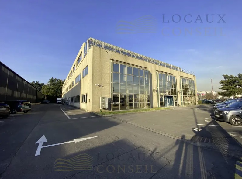Location Entrepôt 480 m² - Photo 1