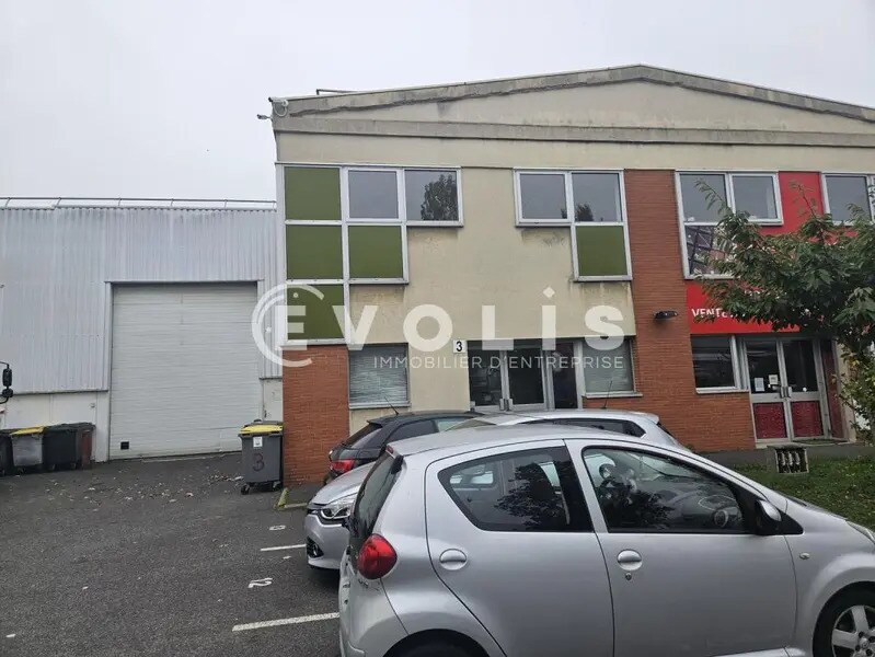Light Industrial in Chilly-Mazarin to rent Building Photo- Image 1 of 11