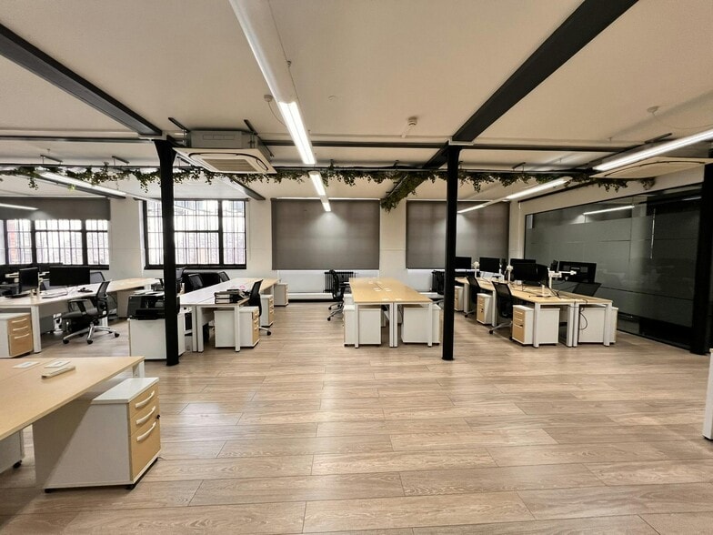 5-6 Underhill St, London to rent - Interior Photo - Image 3 of 18