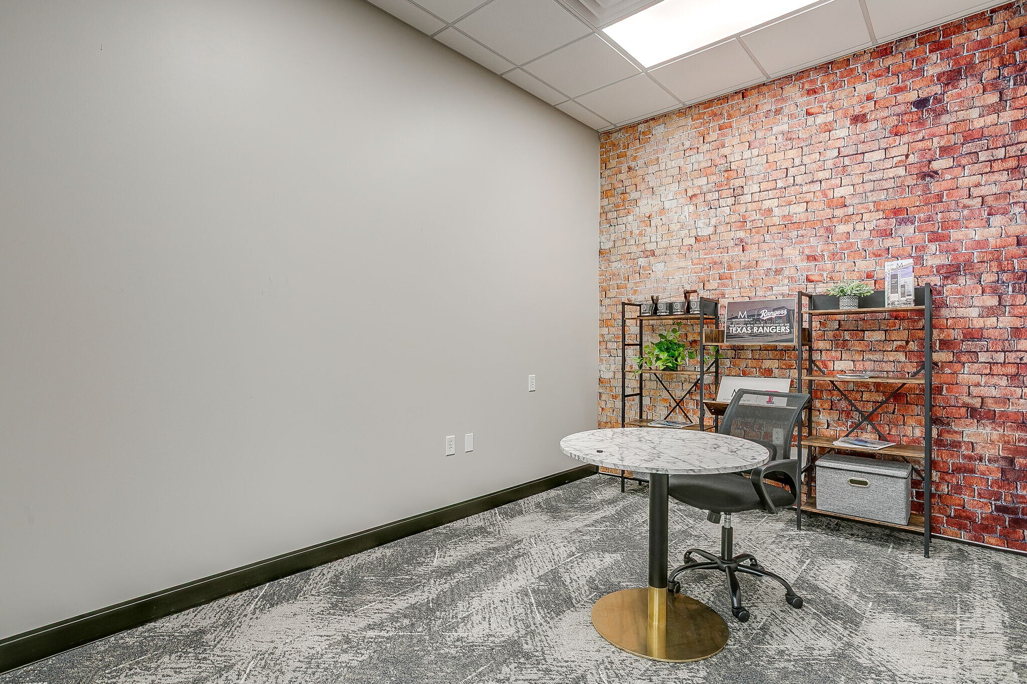 870 International Pky, Flower Mound, TX to rent Interior Photo- Image 1 of 20