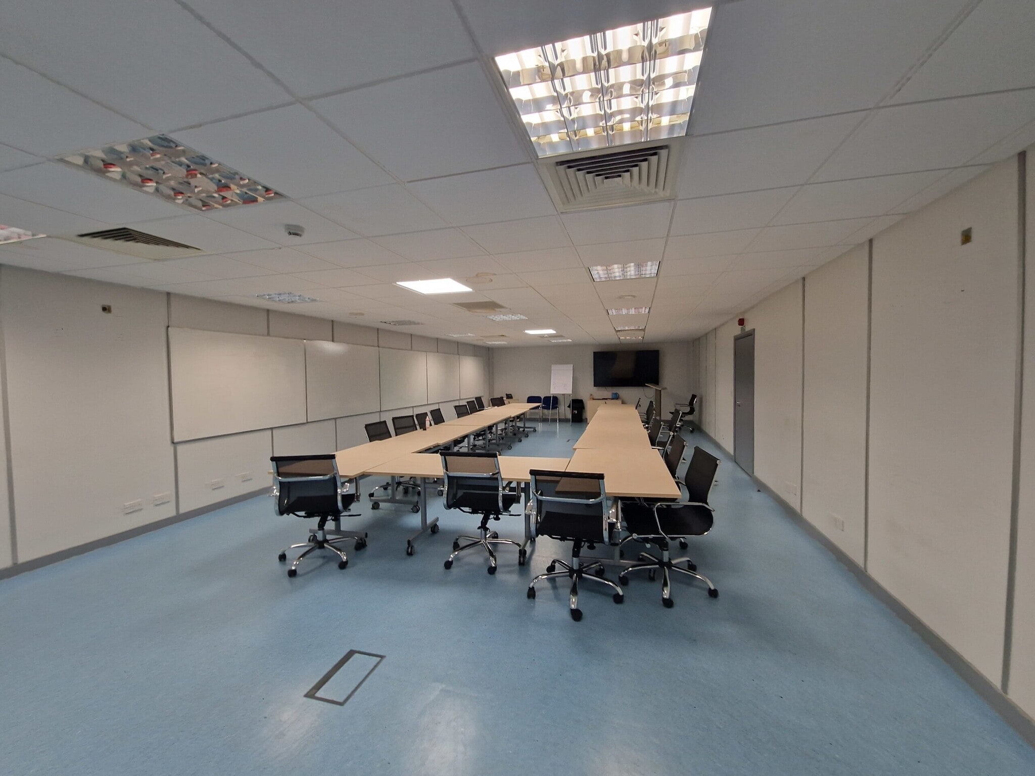 Stoneywood Park N, Dyce to rent Building Photo- Image 1 of 2