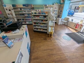 5 St Teilo St, Pontarddulais to rent Interior Photo- Image 2 of 4