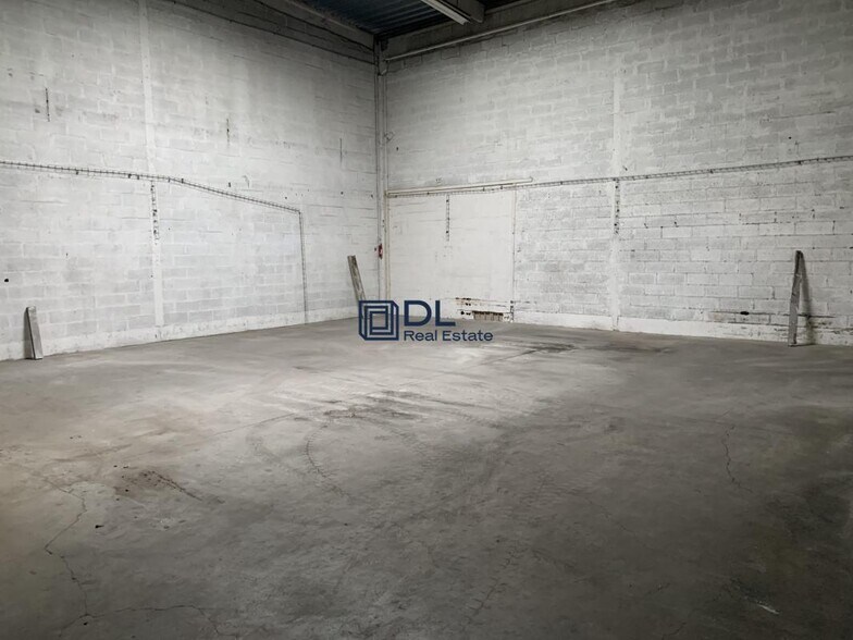 Industrial in Valenton to rent - Interior Photo - Image 3 of 6