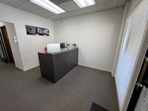 10934-10940 Portal Dr, Los Alamitos, CA to rent Building Photo- Image 1 of 5