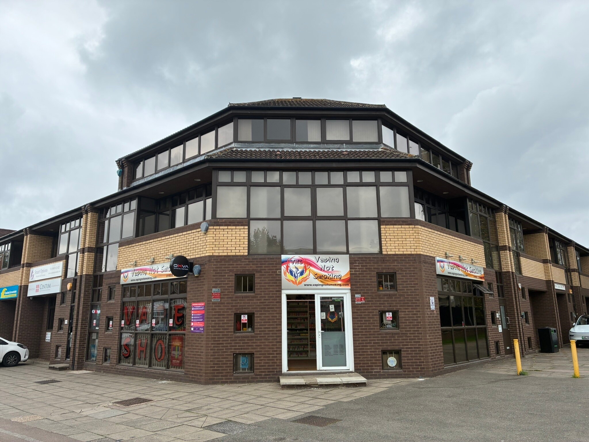 177-181 Queensway, Milton Keynes to rent Building Photo- Image 1 of 6