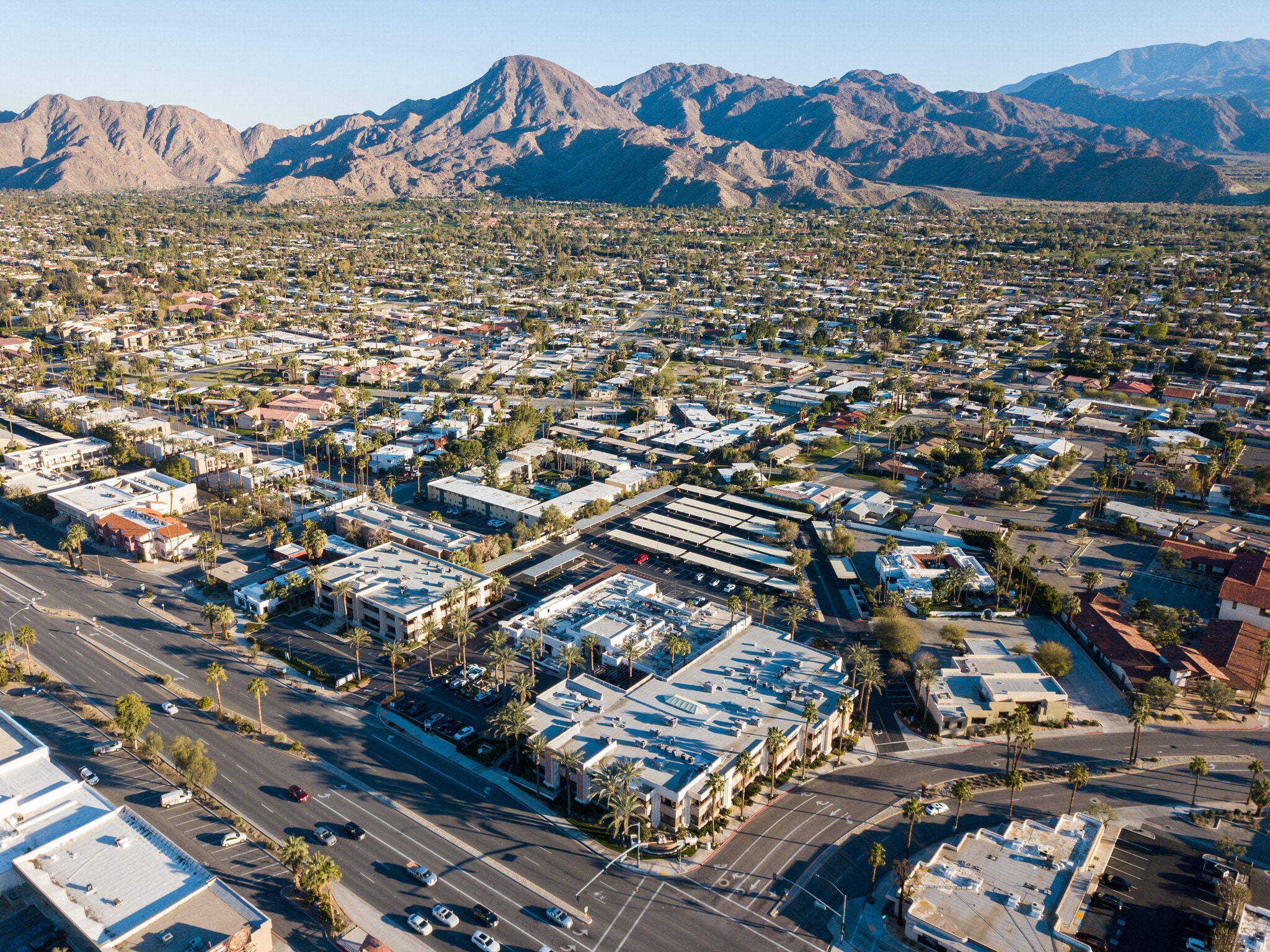 74199 El Paseo Dr, Palm Desert, CA to rent Building Photo- Image 1 of 16