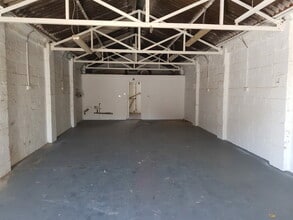 33 Eastbourne Rd, Westham to rent Interior Photo- Image 2 of 2