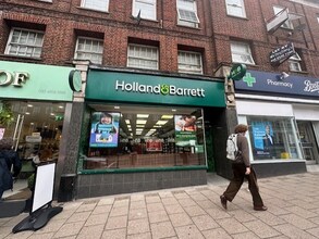 20 Temple Fortune Para, London to rent Building Photo- Image 1 of 3