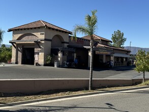 31585 Canyon Estates Dr, Lake Elsinore, CA for sale Primary Photo- Image 1 of 12