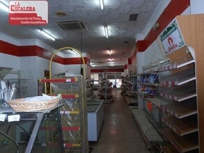Retail in Onil, Alicante to rent Interior Photo- Image 2 of 5