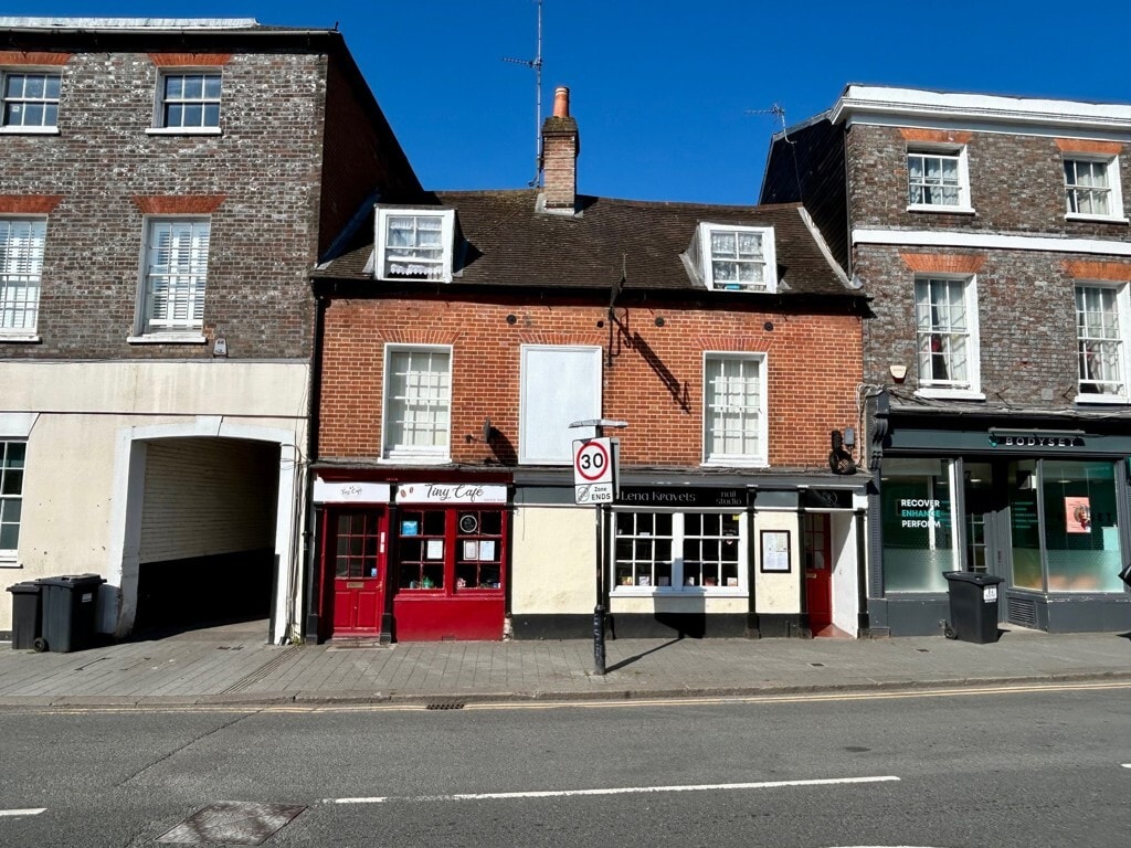 15 The Broadway, Newbury for sale Building Photo- Image 1 of 4