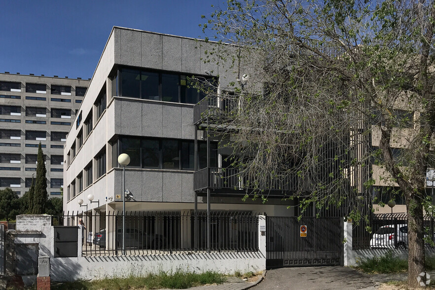 Avenida Artesanos, 48, Tres Cantos, Madrid for sale - Building Photo - Image 3 of 52