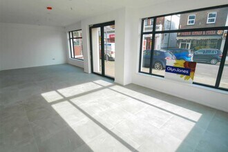 27 Surrey St, Littlehampton to rent Interior Photo- Image 2 of 3