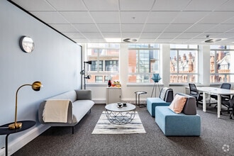 Oxford St, Manchester to rent Interior Photo- Image 2 of 3