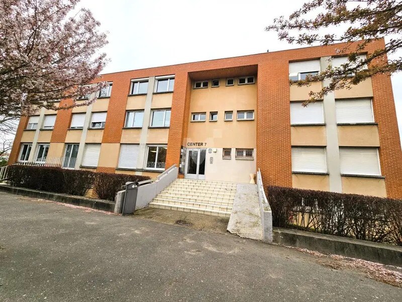 Office in Évry-Courcouronnes for sale Building Photo- Image 1 of 12