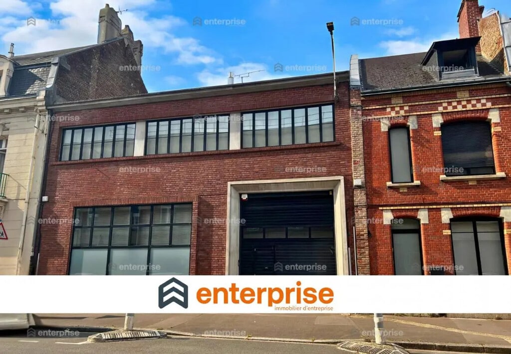 Vente Bureaux 350 m² - Photo 1