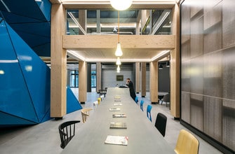 2 Clove Cres, London to rent Interior Photo- Image 1 of 8