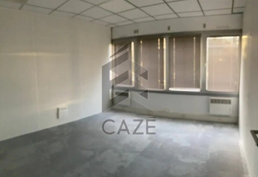 Office in Mérignac to rent - Interior Photo - Image 3 of 6