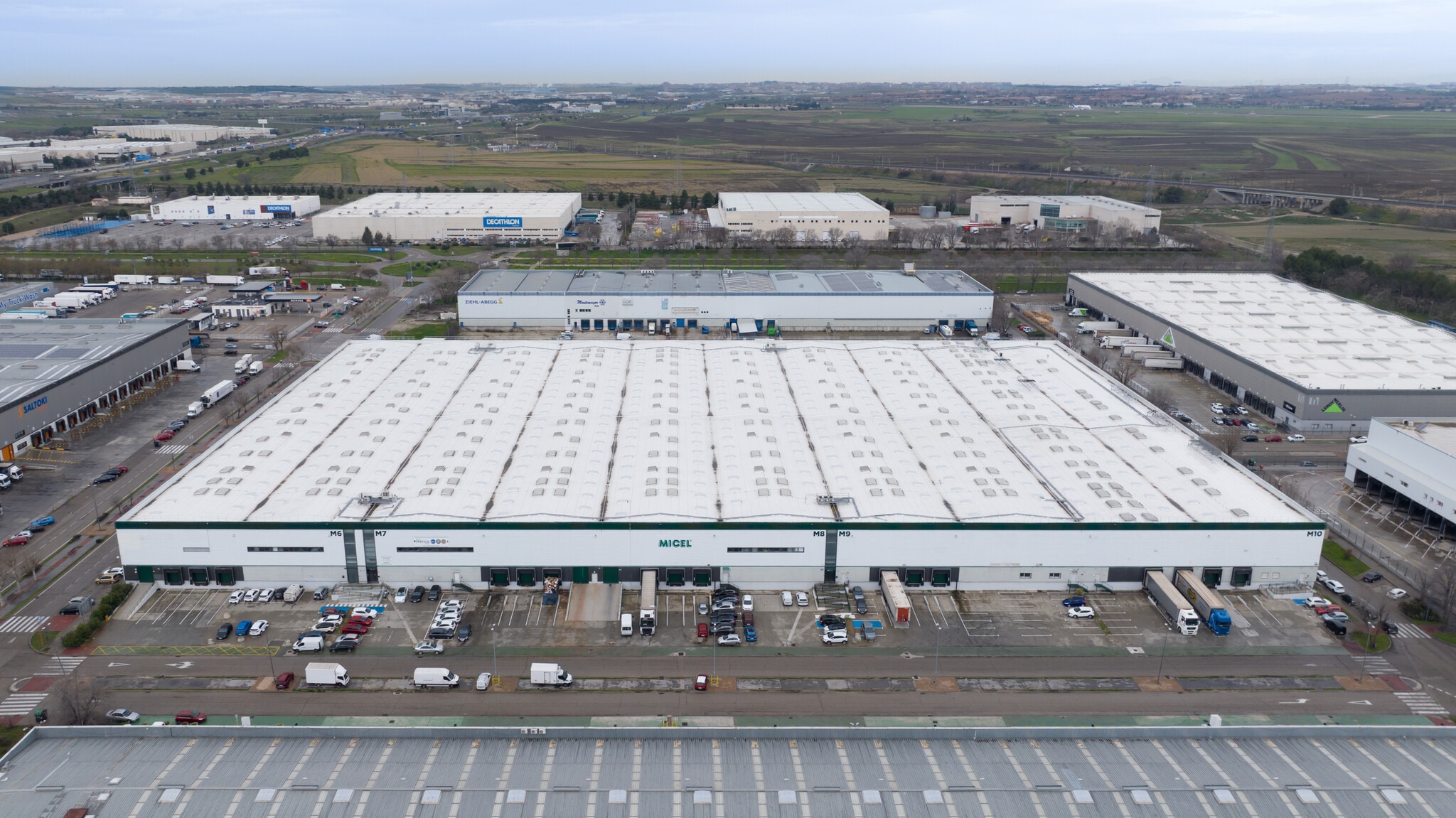 Industrial in Getafe, Madrid to rent Primary Photo- Image 1 of 8