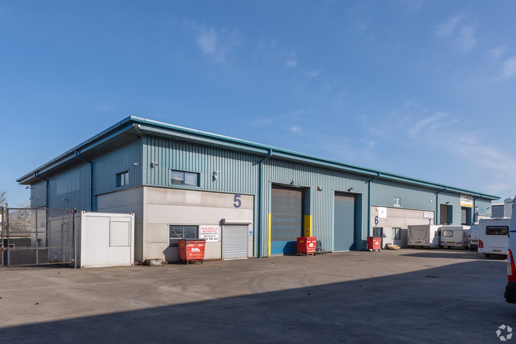 5-8 Drakehouse Ct, Sutton In Ashfield for sale Primary Photo- Image 1 of 1