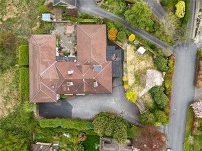 Moorfield Road, Ben Rhydding, Ilkley, WYK - Aerial map view