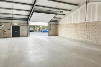 Kirk Rd, Branston to rent Interior Photo- Image 1 of 4