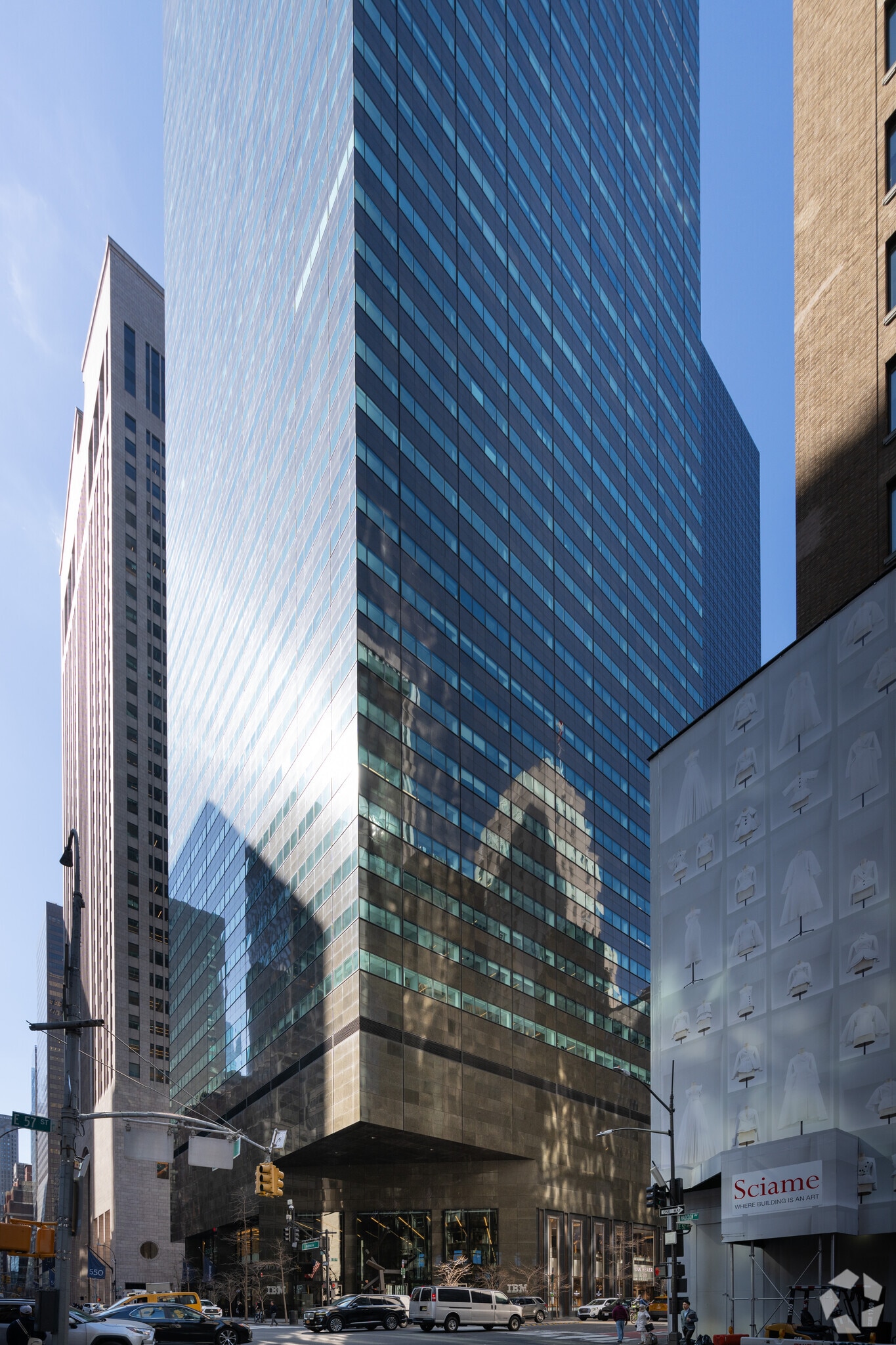 590 Madison Ave, New York, NY to rent Primary Photo- Image 1 of 11