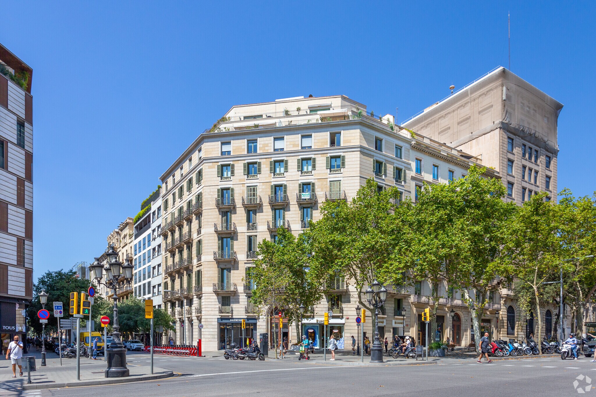 Office in Barcelona, Barcelona to rent Primary Photo- Image 1 of 5