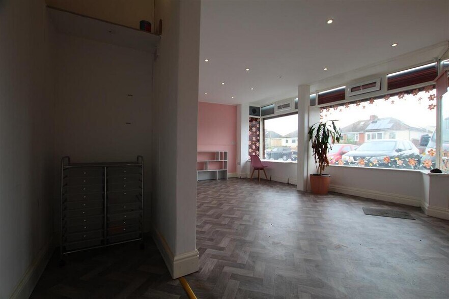9 Park Av, Redcar to rent - Building Photo - Image 3 of 7
