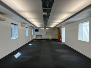 14 Broad St, Oxford to rent Interior Photo- Image 2 of 8
