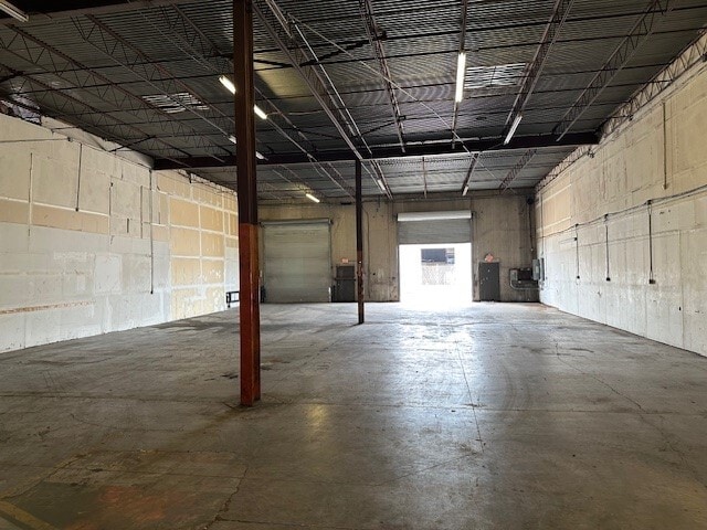 6101-6127 Long Dr, Houston, TX to rent Interior Photo- Image 1 of 1