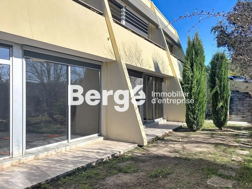Office in Valbonne to rent Building Photo- Image 1 of 11