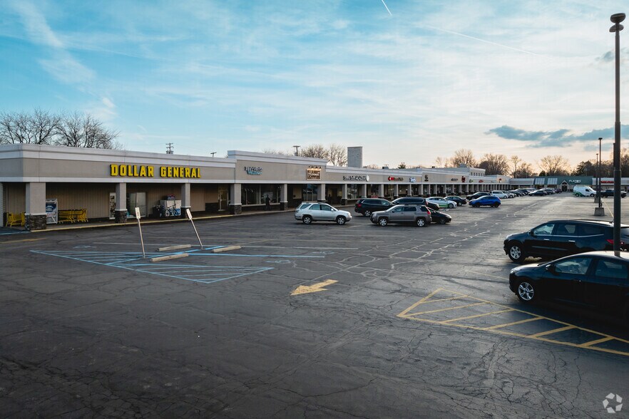 134 W South Boundary St, Perrysburg, OH for rent - Building Photo - Image 2 of 6