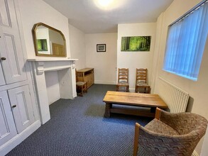 26 West Para, Lincoln to rent Interior Photo- Image 2 of 3