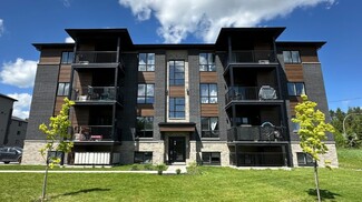 More details for 74 Rue Saint-Jacques, Sainte-agathe-des-monts, QC - Residential for Sale