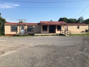 21 Bill Hunter Rd, Celina, TN for sale Building Photo- Image 1 of 1