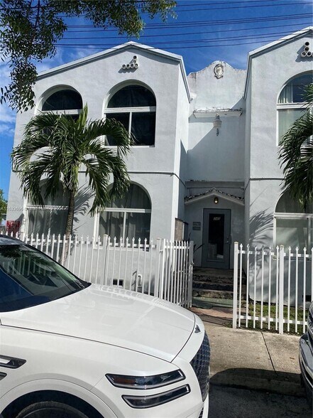 345 NW 34th St, Miami, FL for sale - Building Photo - Image 2 of 16