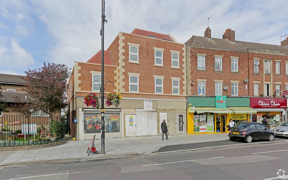 90 South Rd, Southall for sale - Primary Photo - Image 1 of 1