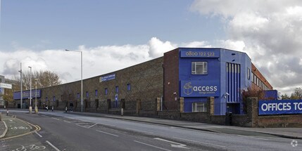 Nestles Ave, Hayes for rent Primary Photo- Image 1 of 12