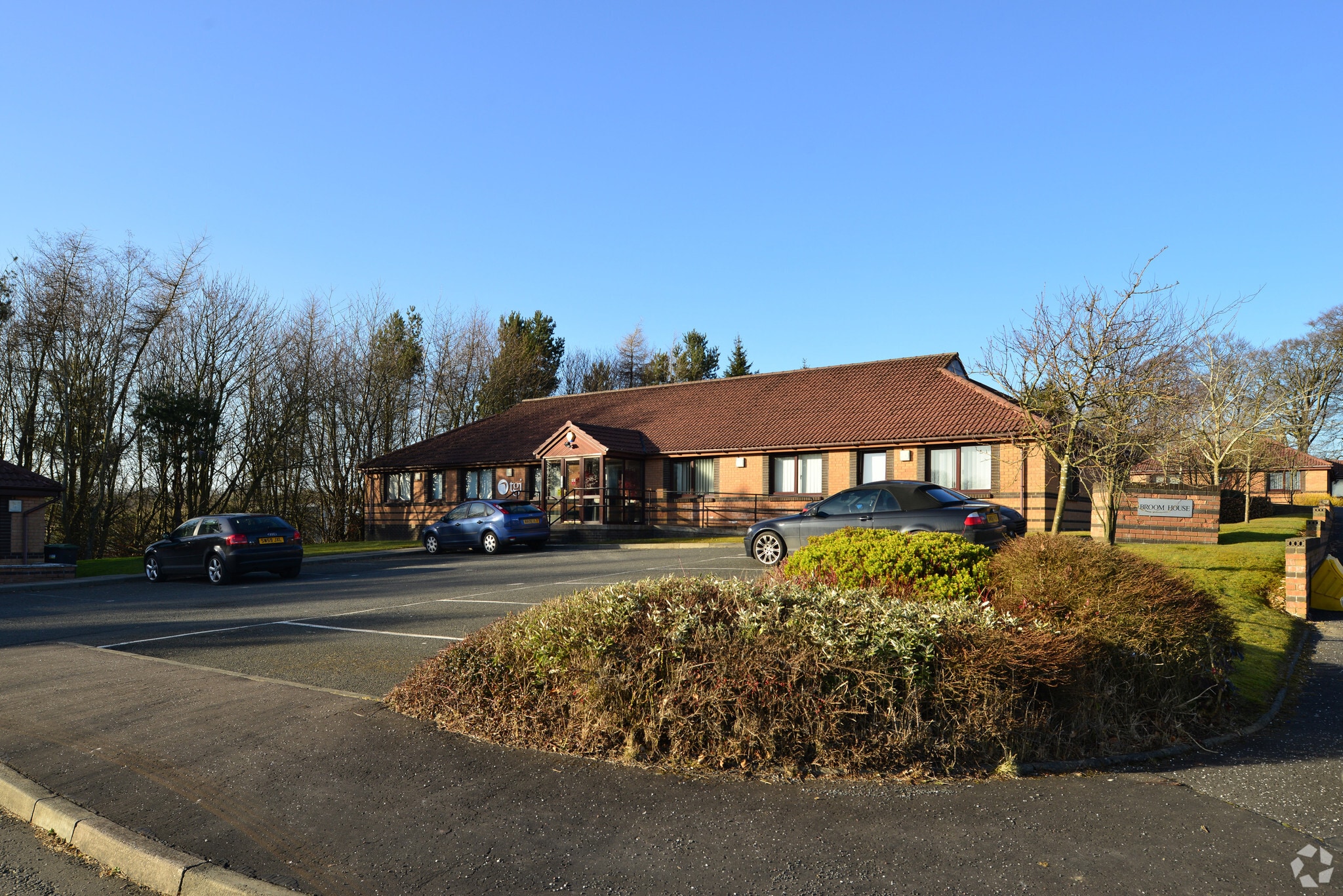 8 Quarrywood Ct, Livingston for sale Primary Photo- Image 1 of 1