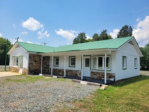 11330 W US 64, Siler City, NC for sale Building Photo- Image 1 of 1