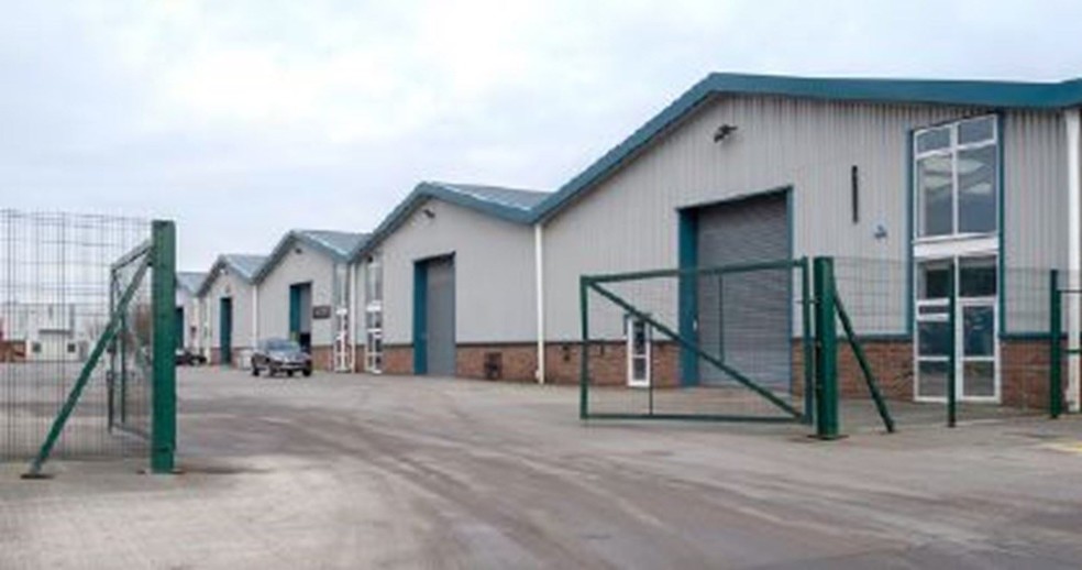 Potter Place Industrial Estate, Skelmersdale for rent - Building Photo - Image 2 of 5