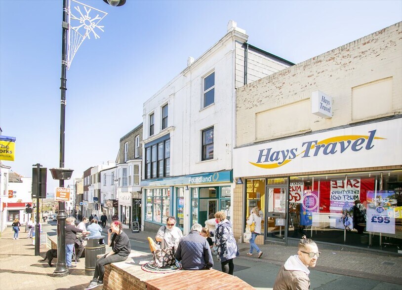 15-16 High St, Ryde to rent - Building Photo - Image 2 of 2