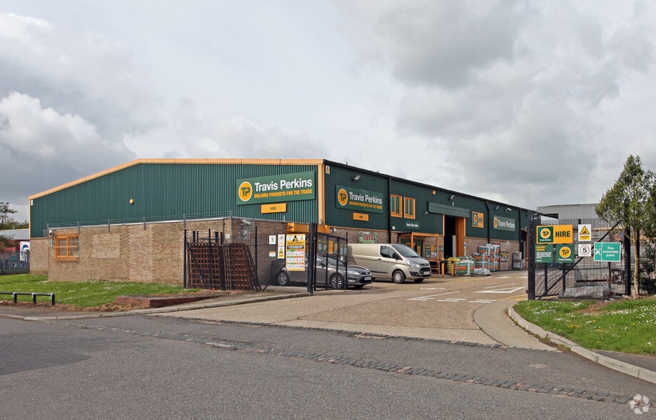 1 Deans Rd, Milton Keynes for sale - Primary Photo - Image 1 of 2