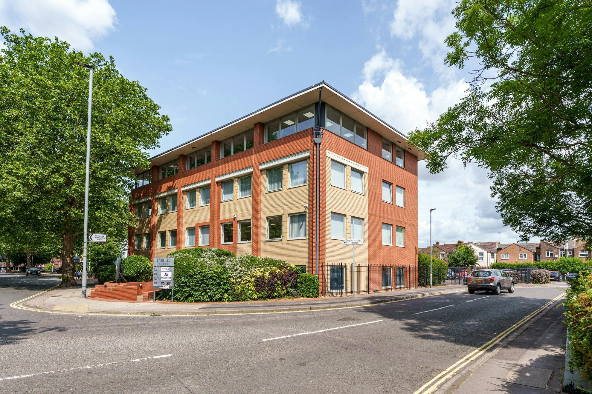 47-51 Kingston Cres, Portsmouth to rent Primary Photo- Image 1 of 5